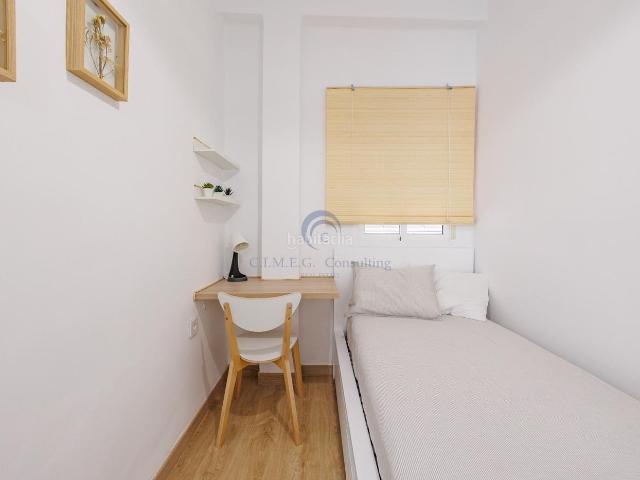 Piso en venta en Valencia, L´Amistat. Piso de 73 m con 3 dormitorios y distribución eficiente en República Argentina, València. Pisos.