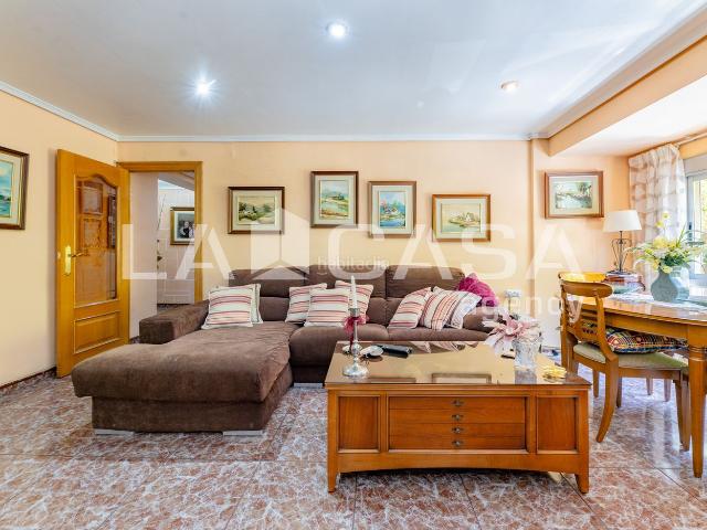 Piso en venta en Valencia, L´Illa Perduda. Piso en venta en Calle del Poeta Mas i Ros. Pisos.