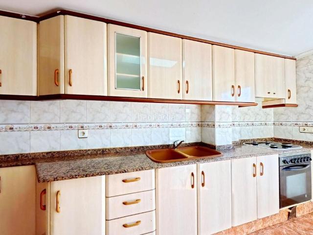 Piso en venta en Valencia, L´Illa Perduda. VIVIENDA COMPLETAMENTE EXTERIOR CON ORIENTACION SUR. Pisos.