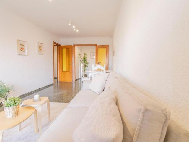Piso en venta en Valencia, L´Illa Perduda. VIVIENDA EN AYORA CON PLAZA DE GARAJE!. Pisos.