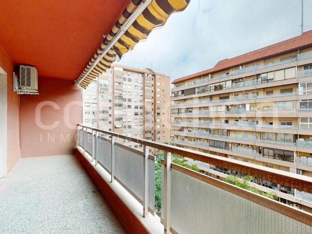 Piso en venta en Valencia, La Carrasca. Piso en Avda Cataluña. Pisos.