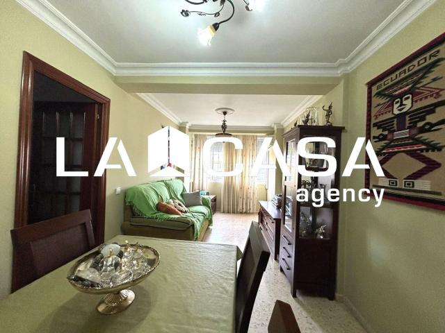 Piso en venta en Valencia, La Creu del Grau. Tu nuevo hogar: 2 habitaciones, ascensor y ubicación privilegiada. Pisos.