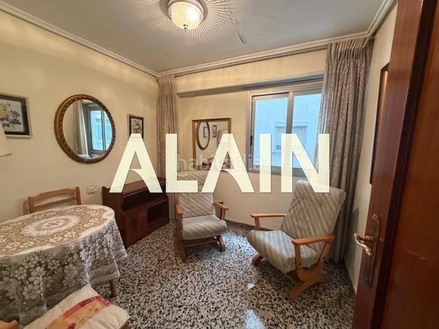 Piso en venta en Valencia, La Creu del Grau. VIVIENDA JUNTO A LA PLAYA EN AVENIDA DEL PUERTO DE VALENCIA. Pisos.