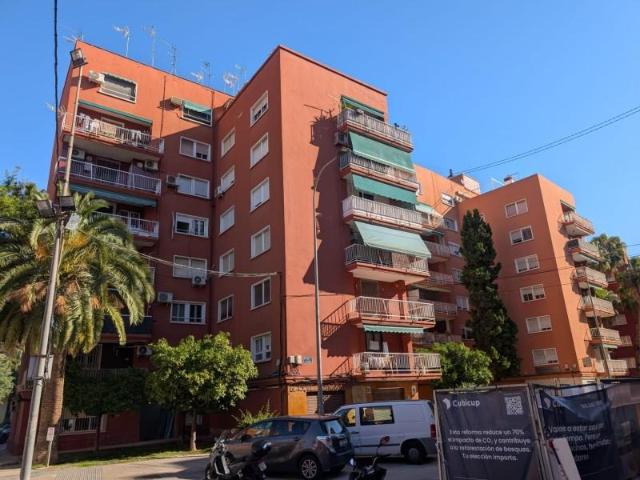 Piso en venta en Valencia, La Llum