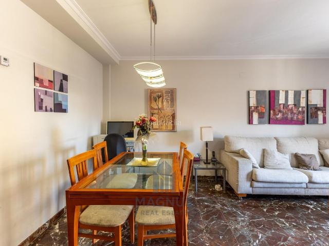 Piso en venta en Valencia, La Llum. PISO EN VENTA EN JOSE MARIA BAYARRI. Pisos.