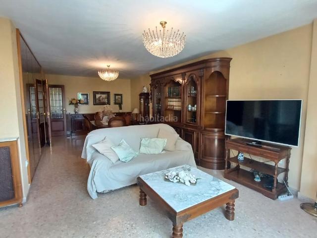 Piso en venta en Valencia, La Petxina. Amplio Piso en La Petxina con garaje y trastero opcional. Pisos.