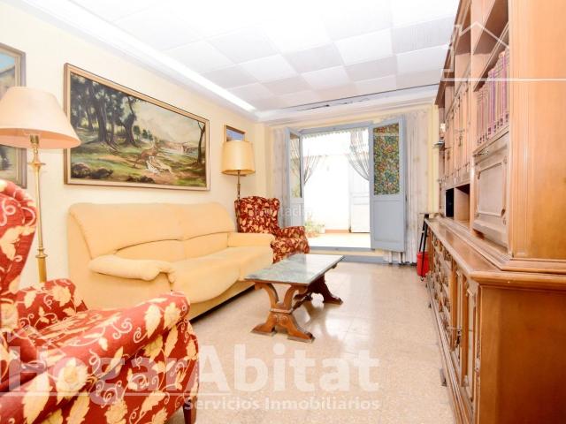 Piso en venta en Valencia, La Petxina. AMPLIO Y LUMINOSO CON BALCÓN Y TERRAZA EN LA PECHINA. Pisos.