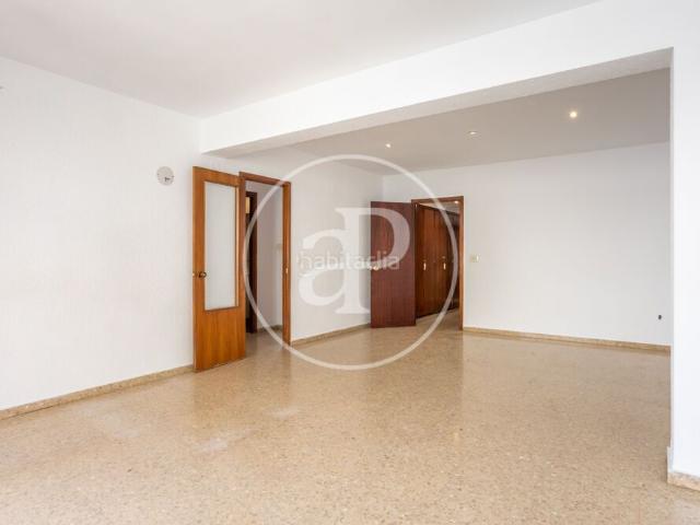 Piso en venta en Valencia, La Petxina. Piso en venta en Extramurs. Pisos.