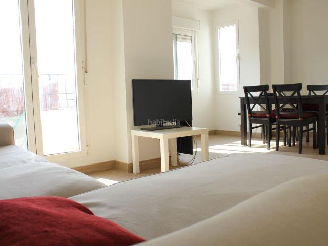 Piso en venta en Valencia, La Raïosa. Vivienda reformada de 70 m² junto al futuro Parque Central. Pisos.