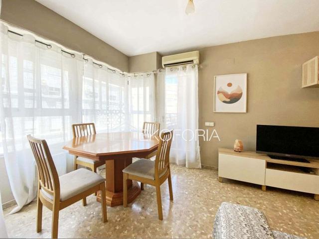 Piso en venta en Valencia, La Raïosa. PISO DE 1995 EN LA RAIOSA CON BALCON Y ASCENSOR. Pisos.