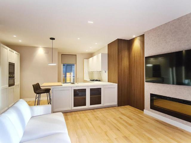 Piso en venta en Valencia, La Seu. VIVIENDA REFORMADA A METROS DE LA PLAZA LA VIRGEN. Pisos.