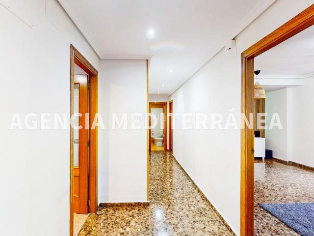 Piso en venta en Valencia, La Torre. PISO EN VENTA EN LA TORRE, VALENCIA. Pisos.