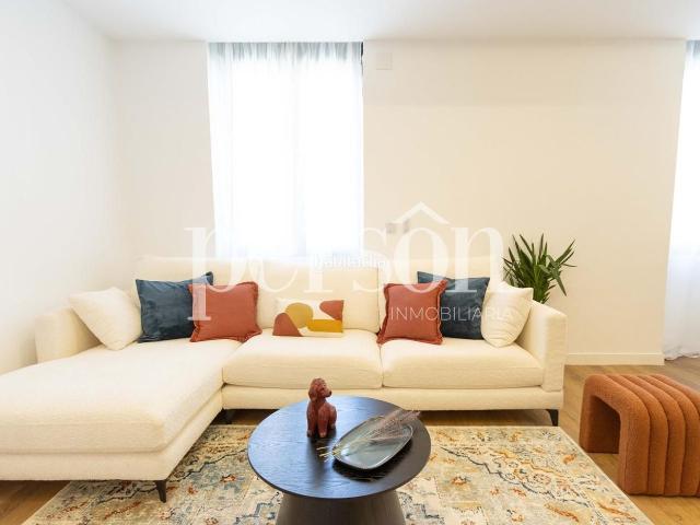 Piso en venta en Valencia, La Xerea. Elegante piso de 4 habitaciones totalmente reformado en la Xerea. Pisos.