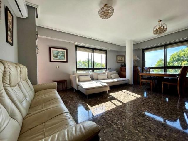Piso en venta en Valencia, Patraix