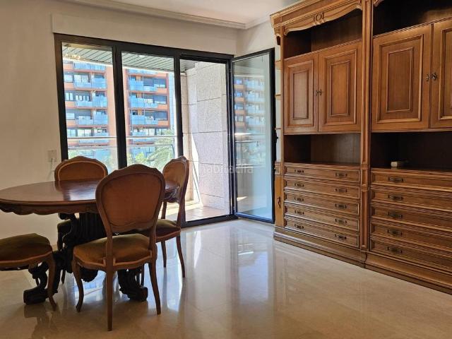 Piso en venta en Valencia, Penya Roja Avda. Francia. Amplio piso en av. Francia. Pisos.