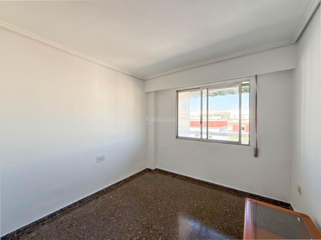 Piso en venta en Valencia, Penya Roja Avda. Francia. Piso en venta en Calle del Riu Escalona. Pisos.