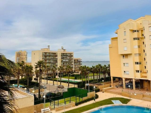 Piso en venta en Valencia, Primera linea de playa el perellonet