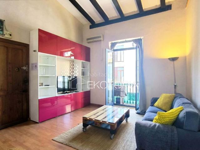 Piso en venta en Valencia, Russafa. Ático dúplex con encanto en Ruzafa. Pisos.