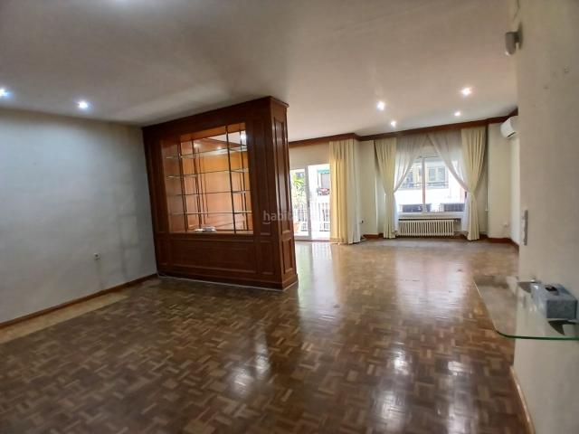Piso en venta en Valencia, Russafa. MARAVILLOSO PISO JUNTO A LA GRAN VIA GERMANÍAS Y LA PLAZA DE TOROS. Pisos.