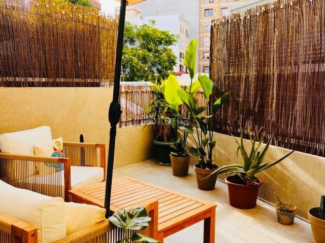 Piso en venta en Valencia, Russafa. Piso de 2 habitaciones en Ruzafa en venta. Pisos.
