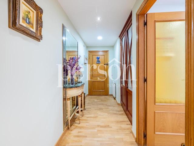 Piso en venta en Valencia, Russafa. PISO REFORMADO EN CALLE SUECA. Pisos.