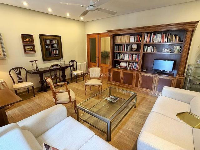 Piso en venta en Valencia, Russafa. Pisos.