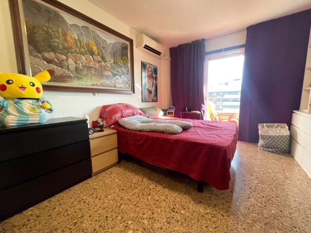Piso en venta en Valencia, Safranar. Pisos.