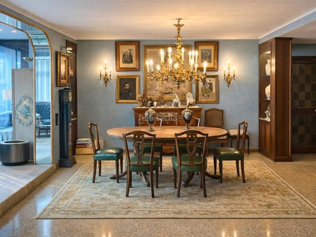 Piso en venta en Valencia, Sant Francesc. Espectacular piso de cuatro habitaciones en centro de Valencia. Pisos.