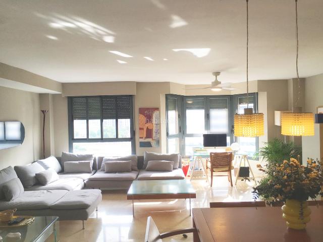 Piso en venta en Valencia, Sant Isidre. Excelente Piso con Garaje opcional. Pisos.