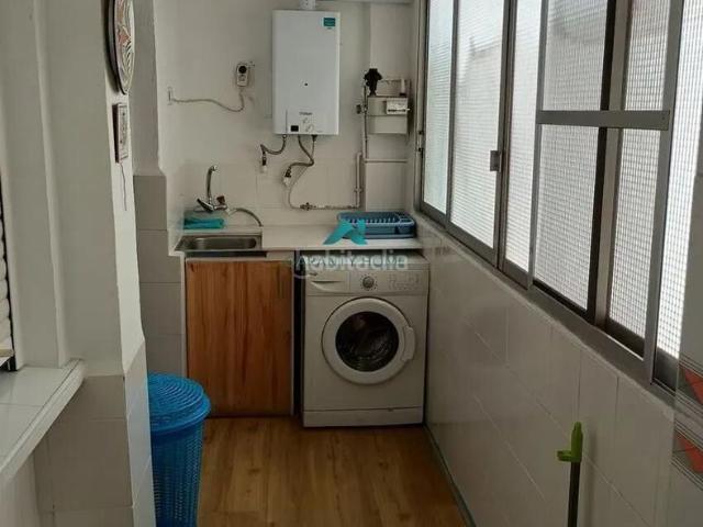 Piso en venta en Valencia, Sant Marcel·lí. Piso muy soleado con garaje y amplias vistas junto a La Rambleta. Pisos.