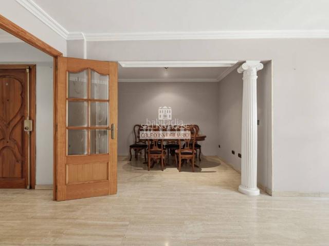 Piso en venta en Valencia, Soternes. El piso que lo tiene todo espacio, ascensor y el metro a la puerta Valencia 225.000. Pisos.