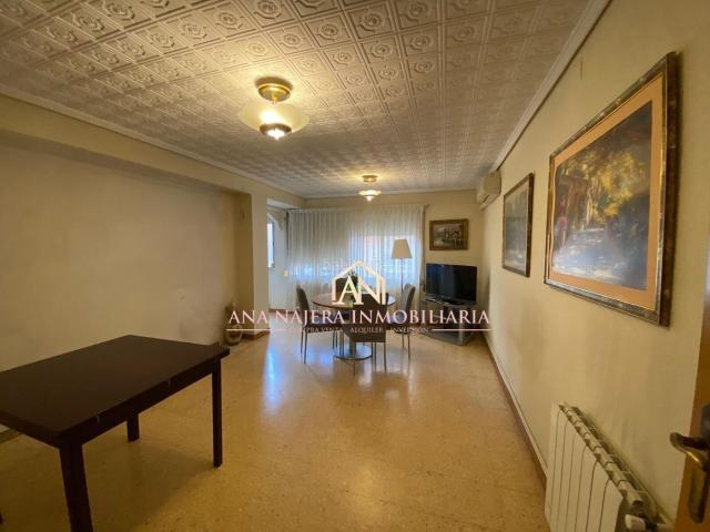 Piso en venta en Valencia, Soternes. Gran vivienda con Garaje, zona avenida del cid y calle Alcacer. Pisos.