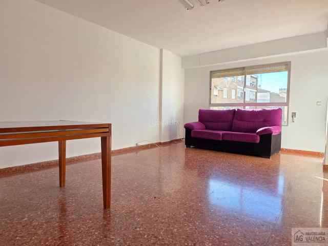 Piso en venta en Valencia, Torrefiel. ValenciaPiso. Pisos.