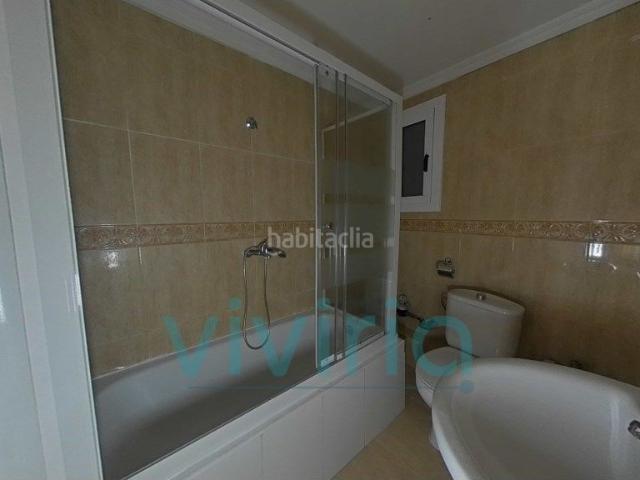 Piso en venta en Valencia, Torrefiel. Piso en venta en Avda. Doctor Peset Aleixandre, Valencia. Pisos.