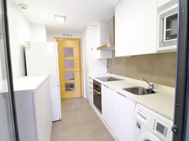 Piso en venta en Valencia, Torrefiel. Pisos.