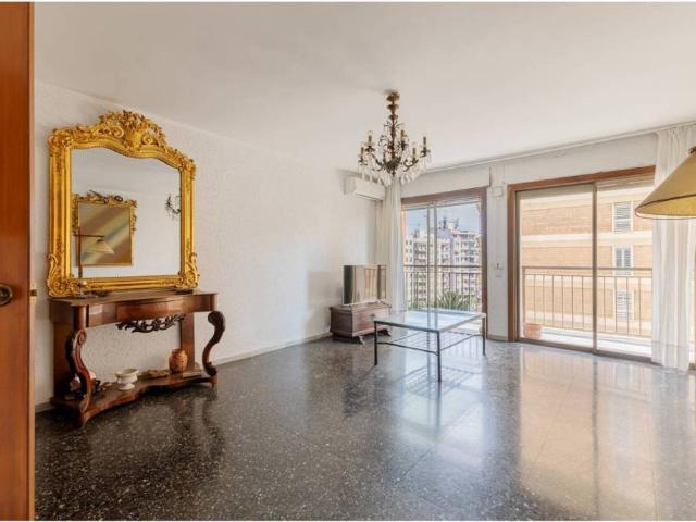 Piso en Venta en València