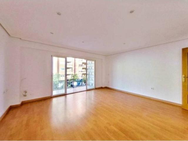 Piso en Venta en València