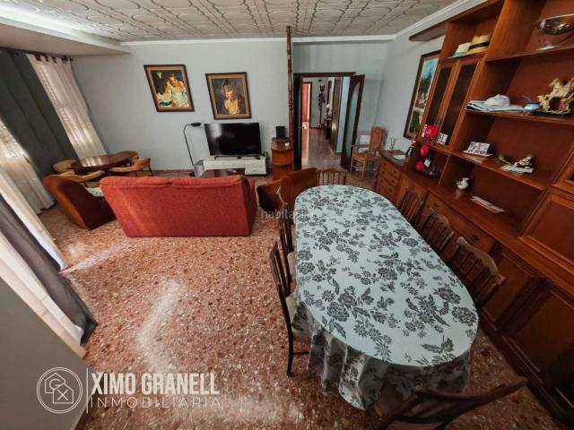 Piso en venta en Vall d´Uixó la. VIVIENDA ESQUINERA TOTALMENTE EXTERIOR DE CINCO HABITACIONES DOS BAÑOS EN LA VALL DUIXÓ CASTELLÓN. Pisos Vall d´Uixó.