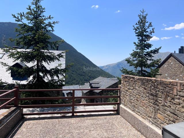 Piso en venta en Vall de Boí La Pirineos. Piso en planta baja magníficas vistas a todo el valle. Pisos Vall de Boí.