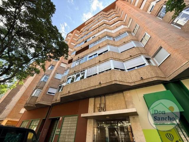 Piso en venta en Valladolid, Centro. NO COBRAMOS HONORARIOS AL COMPRADOR!Buscas tu hogar ideal en el corazón de Valladolid? Esta es tu oportunidad! Exclusiva vivienda. Pisos.