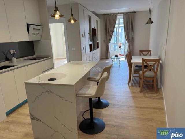 Piso en venta en Valladolid, Centro. Oportunidad Vivienda en Plaza de España totalmente reformada de un dormitorio. Pisos.