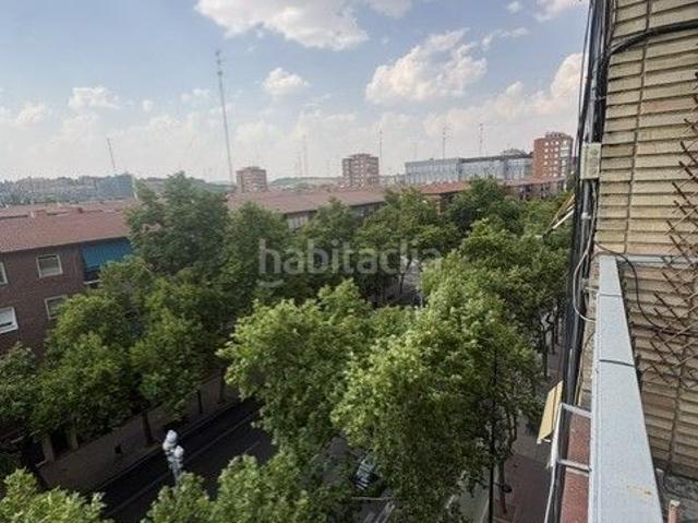 Piso en venta en Valladolid, La Farola. PISO PARA ENTRAR A VIVIR EN PASEO DE ZORRILLA DE 4 DORMITORIOS. Pisos.