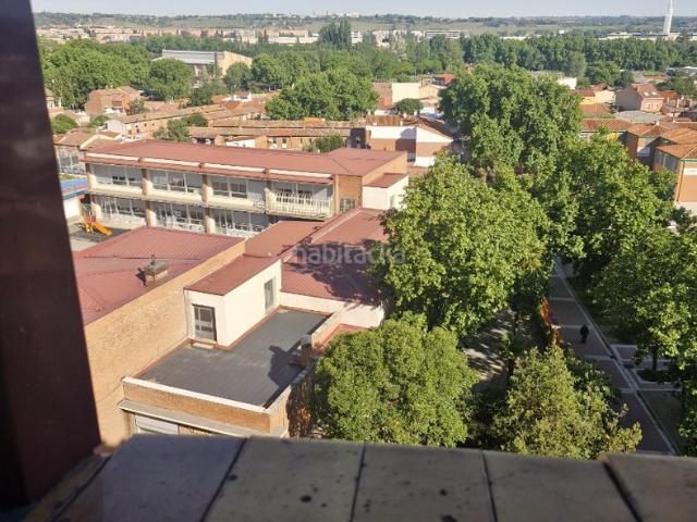 Piso en venta en Valladolid, San Pedro Regalado. PISO EN RONDILLA, AVDA. SANTANDER AL LADO DE LA UNIVERSIDAD. Pisos.