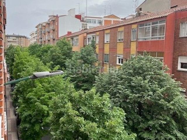 Piso en venta en Valladolid, Vadillos. Piso en venta en Calle Huelgas, San Juan Batallas, Valladolid. Pisos.