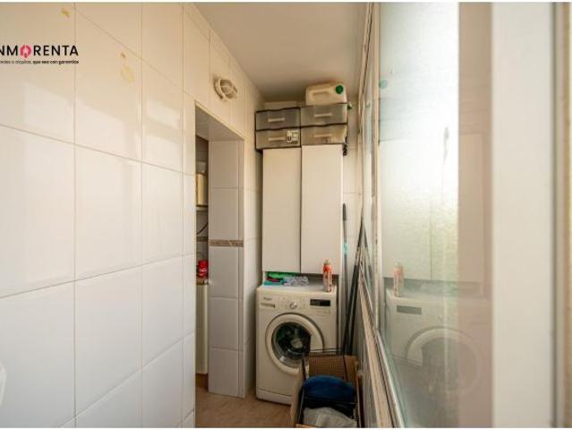 Piso en Venta en Valle del Álamo, Madrid