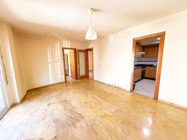 Piso en Venta en Vallirana