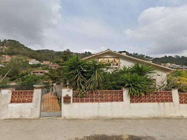 Piso en Venta en Vallirana