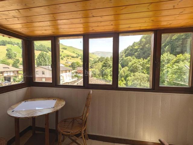 Piso en venta en Vega de Pas. Piso en venta en Vega De Pas, 1 dormitorio. Pisos Vega de.