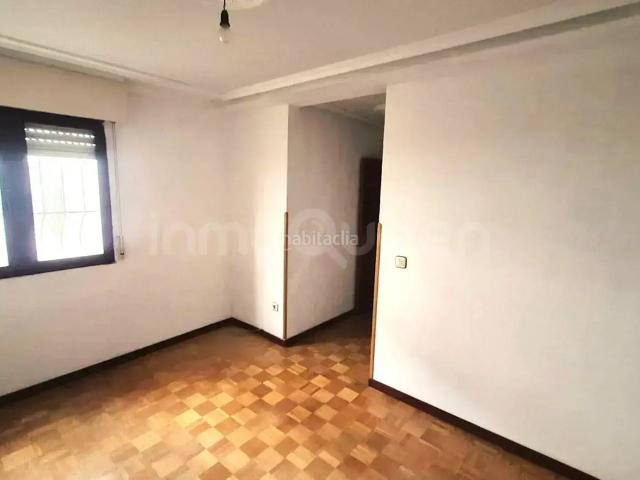 Piso en venta en Vegadeo. Venta de Piso en Vegadeo REES40023. Pisos.