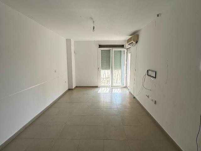 Piso en venta en Vera, Almería en Calle Martires